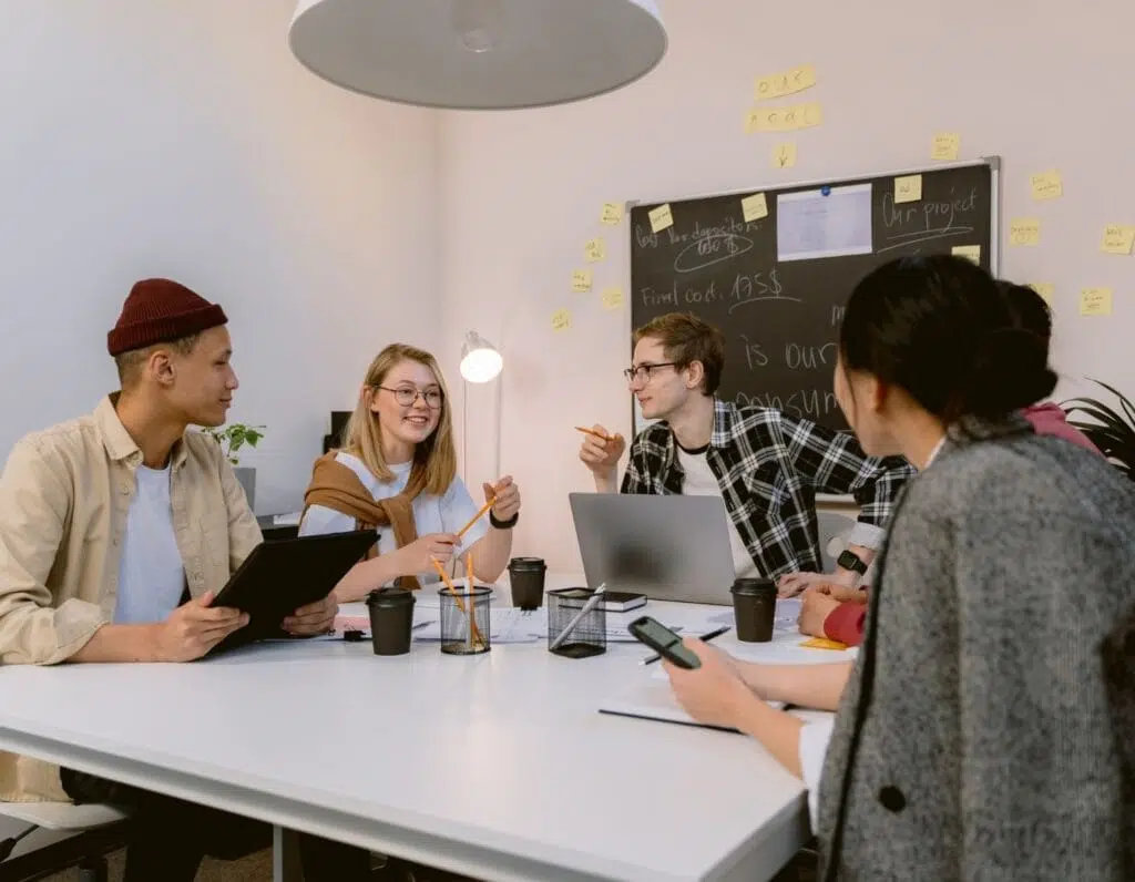 studii de caz servicii 2025